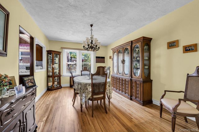 1832 Narragansett Avenue Avenue, Bronx, NY 10461