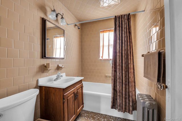 1832 Narragansett Avenue Avenue, Bronx, NY 10461