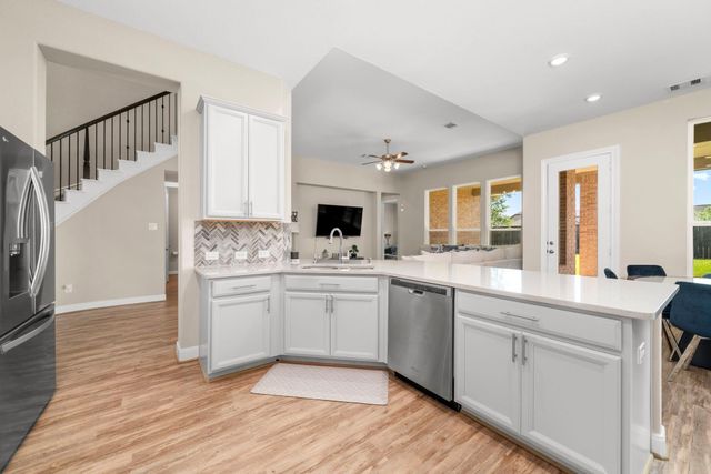 4335 Million Bells Way, Richmond, TX 77406