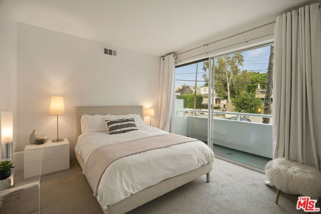 611 Pacific Street, Santa Monica, CA 90405