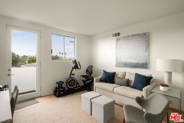 611 Pacific Street, Santa Monica, CA 90405