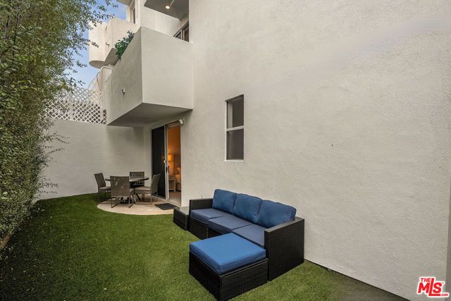 611 Pacific Street, Santa Monica, CA 90405