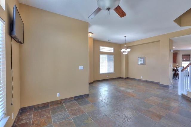 6801 Varni Way, Hughson, CA 95326