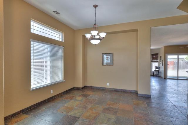 6801 Varni Way, Hughson, CA 95326
