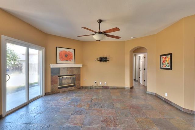 6801 Varni Way, Hughson, CA 95326