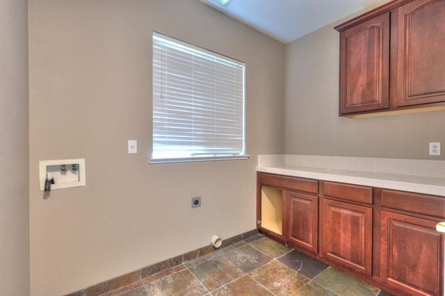 6801 Varni Way, Hughson, CA 95326