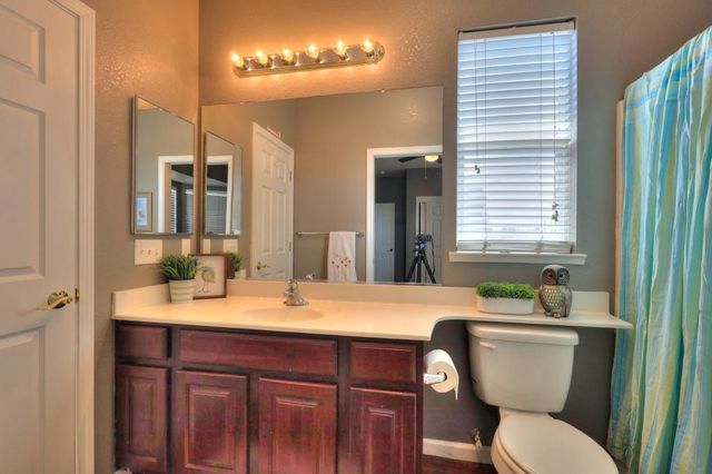 6801 Varni Way, Hughson, CA 95326