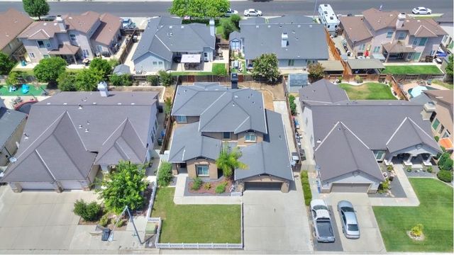 6801 Varni Way, Hughson, CA 95326