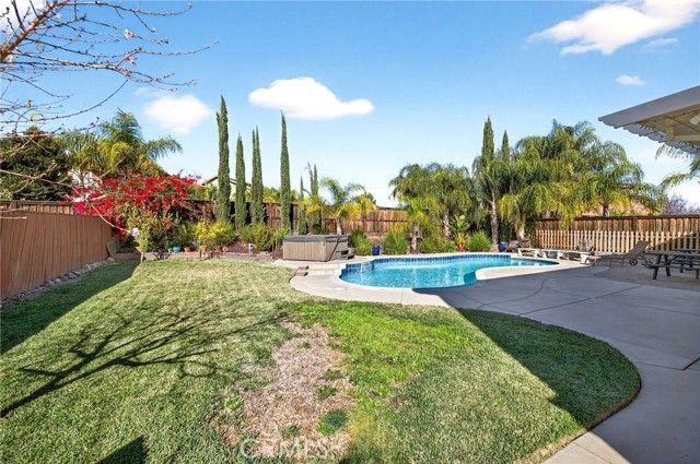 53050 Imperial, Lake Elsinore, CA 92532