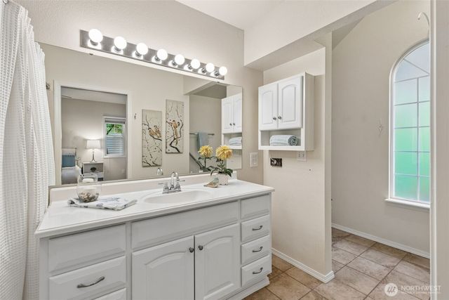 4819 Stratford Lane SE, Olympia, WA 98501
