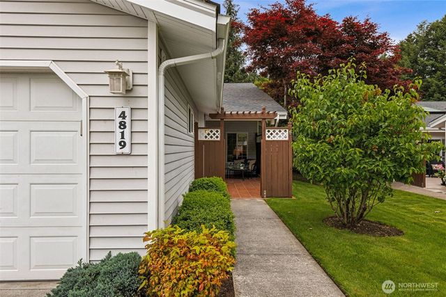 4819 Stratford Lane SE, Olympia, WA 98501