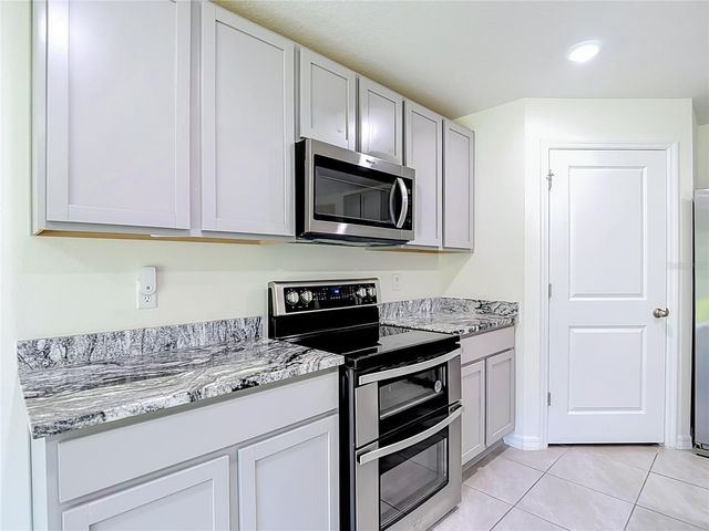 7737 ROSEWOOD GARDEN LOOP, Tampa, FL 33637