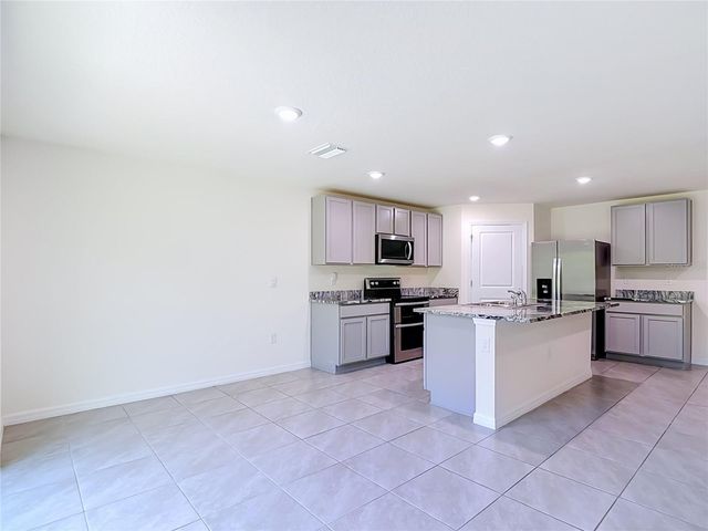 7737 ROSEWOOD GARDEN LOOP, Tampa, FL 33637