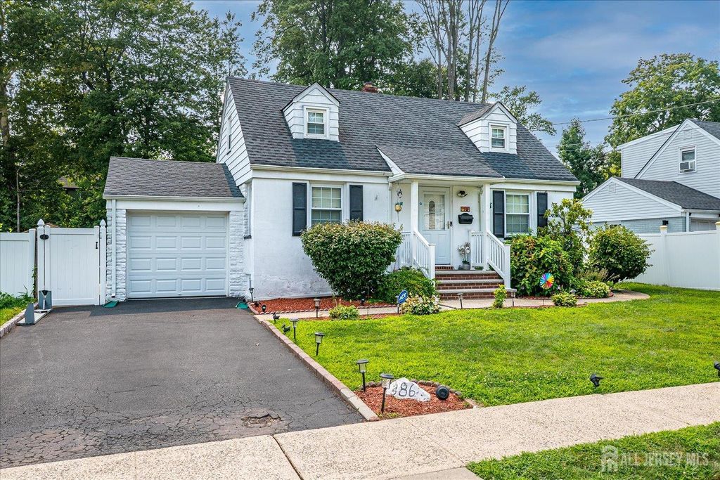 386 Douglas Road, Roselle, NJ 07203