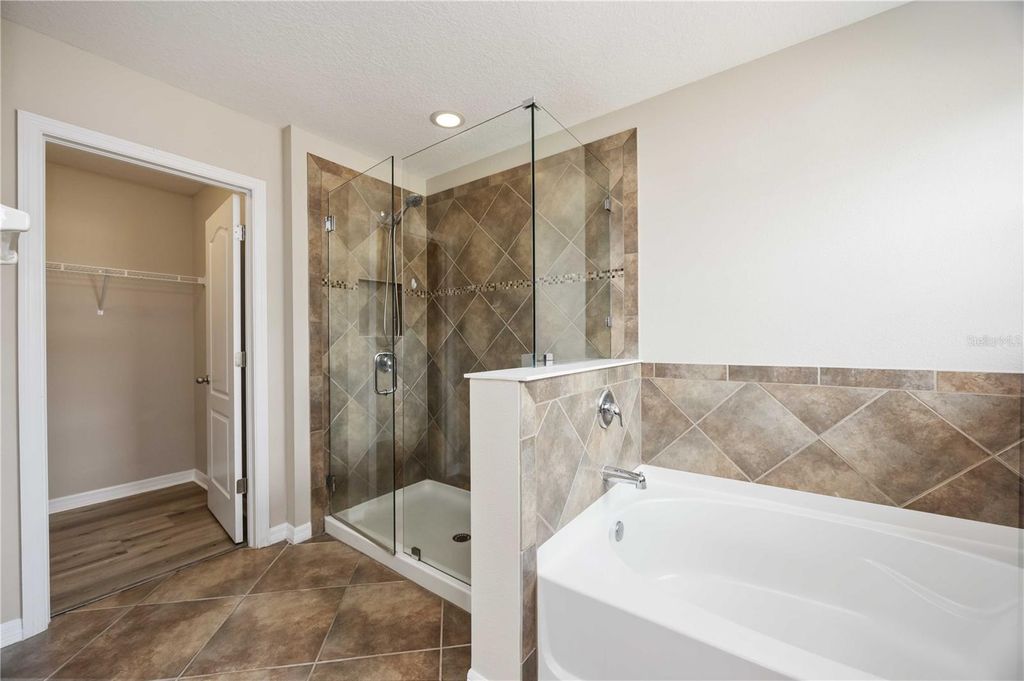 Image 23 of property listing at 3937 KING BRIDGE PLACE, Ellenton, FL 34222