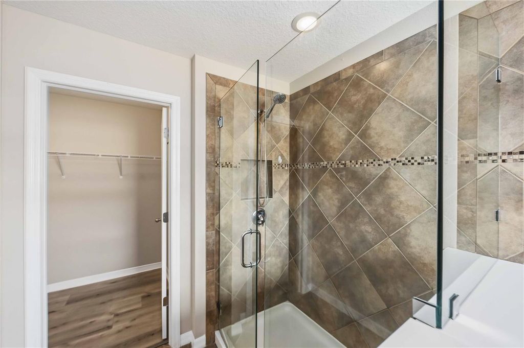 Image 24 of property listing at 3937 KING BRIDGE PLACE, Ellenton, FL 34222