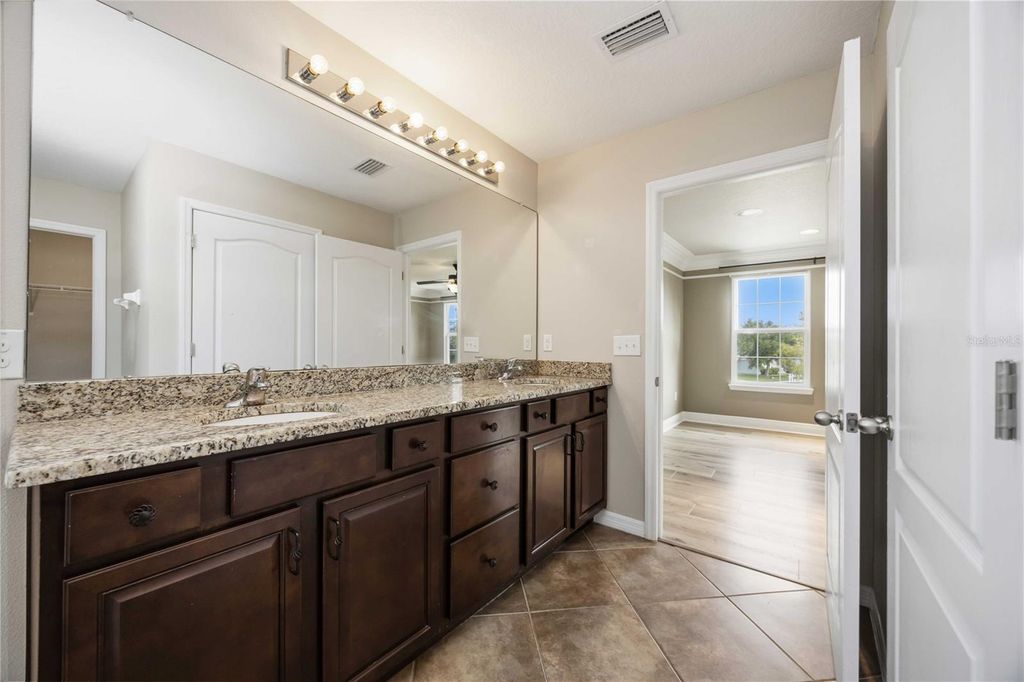 Image 26 of property listing at 3937 KING BRIDGE PLACE, Ellenton, FL 34222