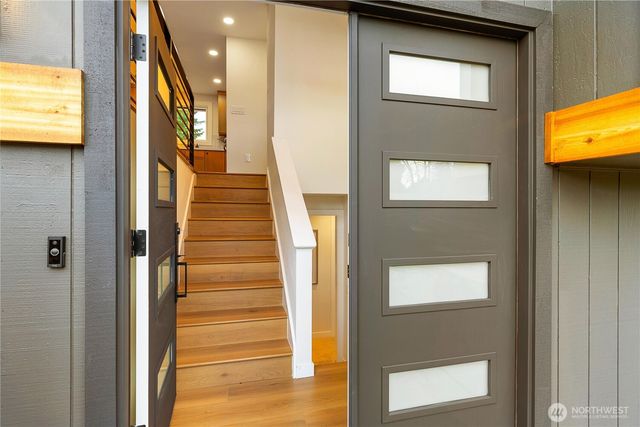 15833 NE 110th Street, Redmond, WA 98052