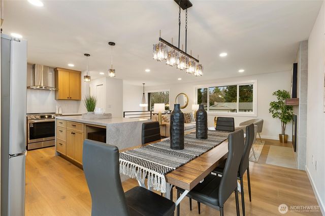 15833 NE 110th Street, Redmond, WA 98052