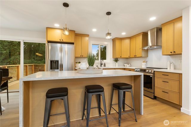 15833 NE 110th Street, Redmond, WA 98052