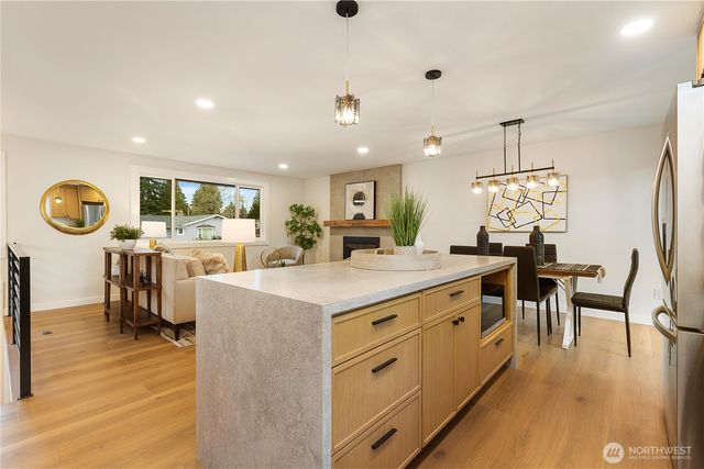 15833 NE 110th Street, Redmond, WA 98052