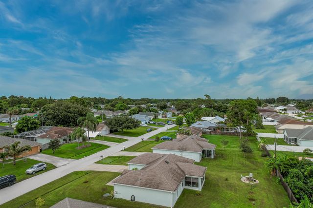 3049 SW Lucerne Street, Port St Lucie, FL 34953