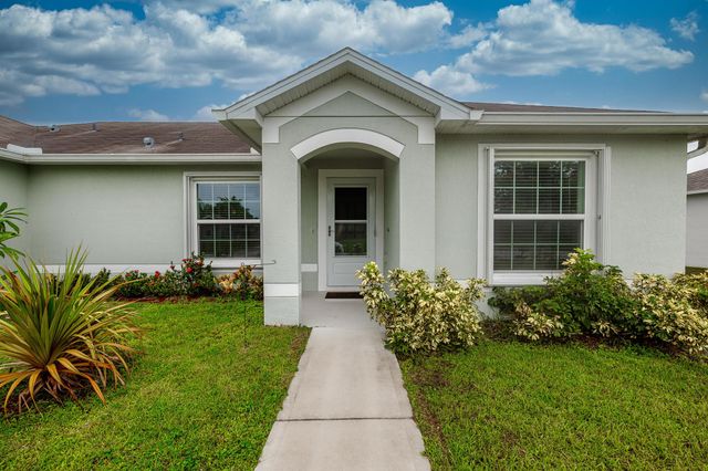 3049 SW Lucerne Street, Port St Lucie, FL 34953