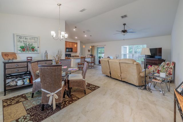 3049 SW Lucerne Street, Port St Lucie, FL 34953