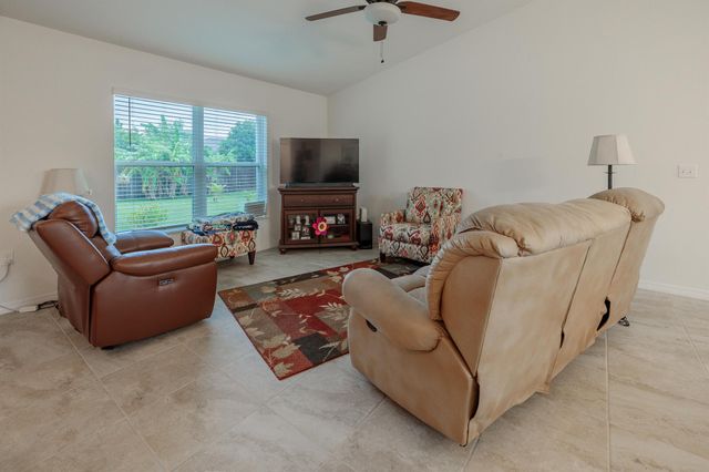 3049 SW Lucerne Street, Port St Lucie, FL 34953