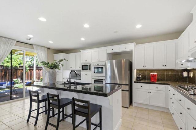 16815 Cabernet Circle, Morgan Hill, CA 95037