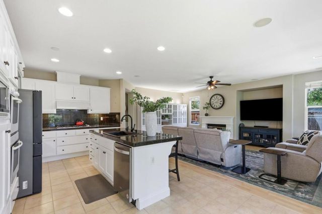 16815 Cabernet Circle, Morgan Hill, CA 95037
