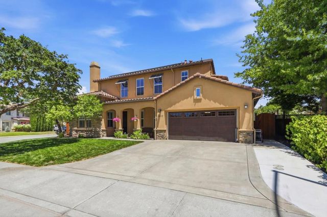 16815 Cabernet Circle, Morgan Hill, CA 95037