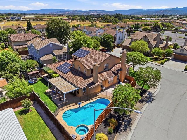 16815 Cabernet Circle, Morgan Hill, CA 95037