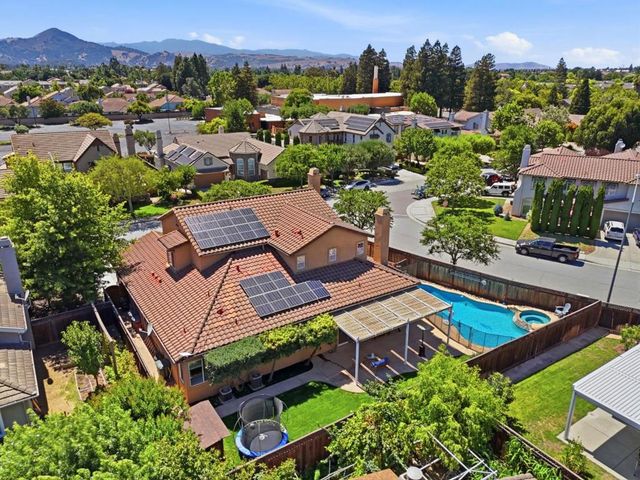 16815 Cabernet Circle, Morgan Hill, CA 95037