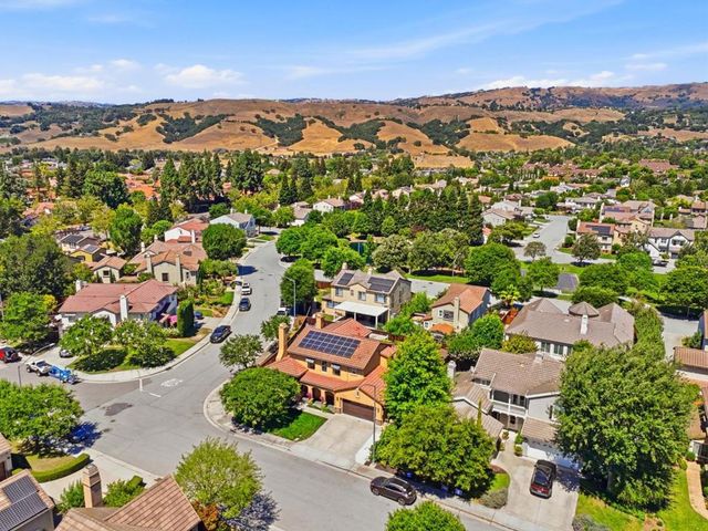 16815 Cabernet Circle, Morgan Hill, CA 95037