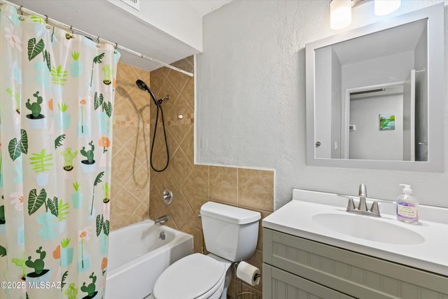 4055 E 1st Street, Tucson, AZ 85711