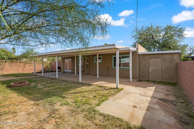 4055 E 1st Street, Tucson, AZ 85711