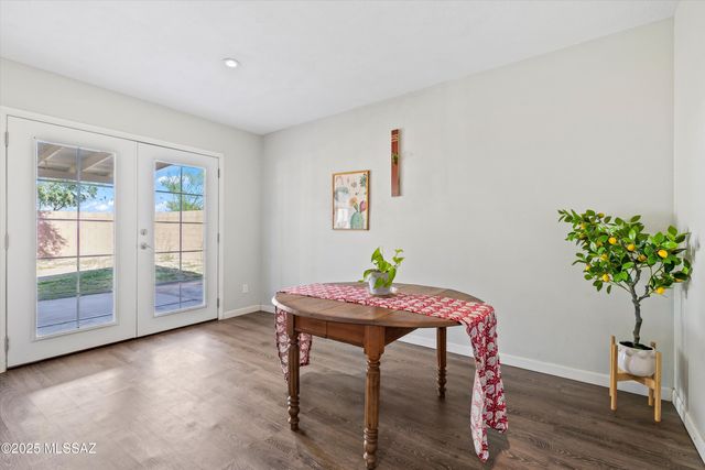 4055 E 1st Street, Tucson, AZ 85711