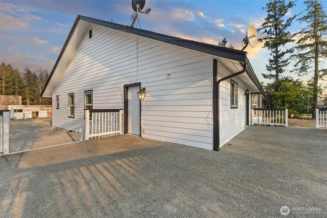 41926 212th Avenue SE, Enumclaw, WA 98022