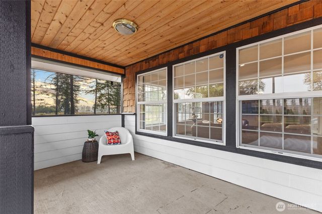41926 212th Avenue SE, Enumclaw, WA 98022