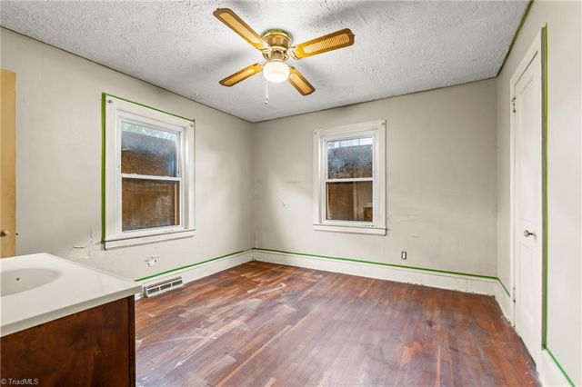 2524 Patrick Avenue, Winston-salem, NC 27105