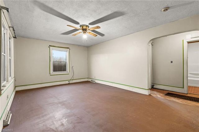 2524 Patrick Avenue, Winston-salem, NC 27105