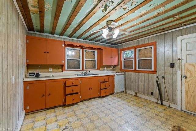 2524 Patrick Avenue, Winston-salem, NC 27105