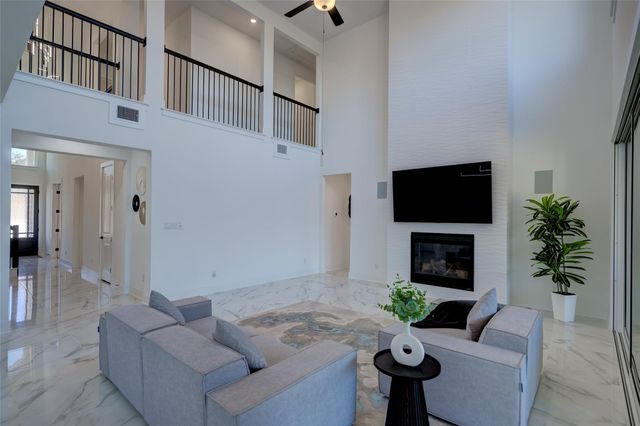 579 Jackson River LOOP, Kyle, TX 78640