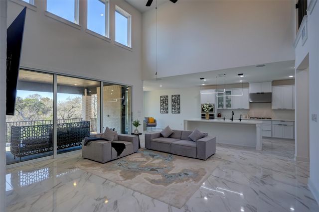 579 Jackson River LOOP, Kyle, TX 78640