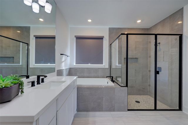 579 Jackson River LOOP, Kyle, TX 78640