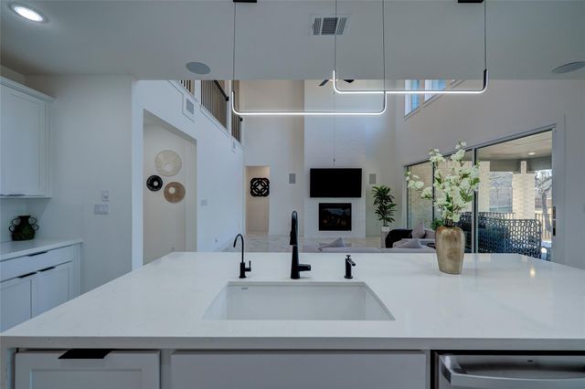 579 Jackson River LOOP, Kyle, TX 78640