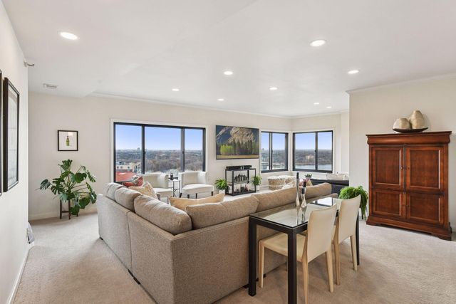 2950 Dean Parkway 1902, Minneapolis, MN 55416