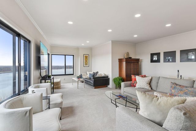 2950 Dean Parkway 1902, Minneapolis, MN 55416