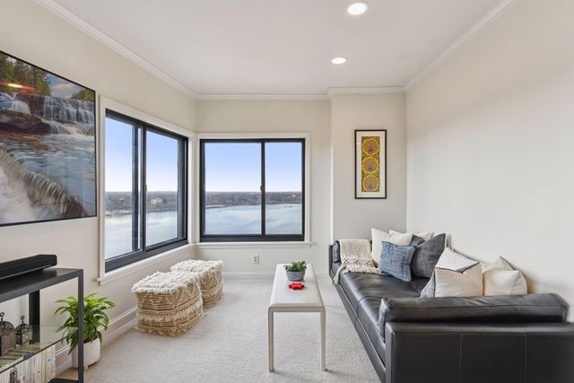 2950 Dean Parkway 1902, Minneapolis, MN 55416